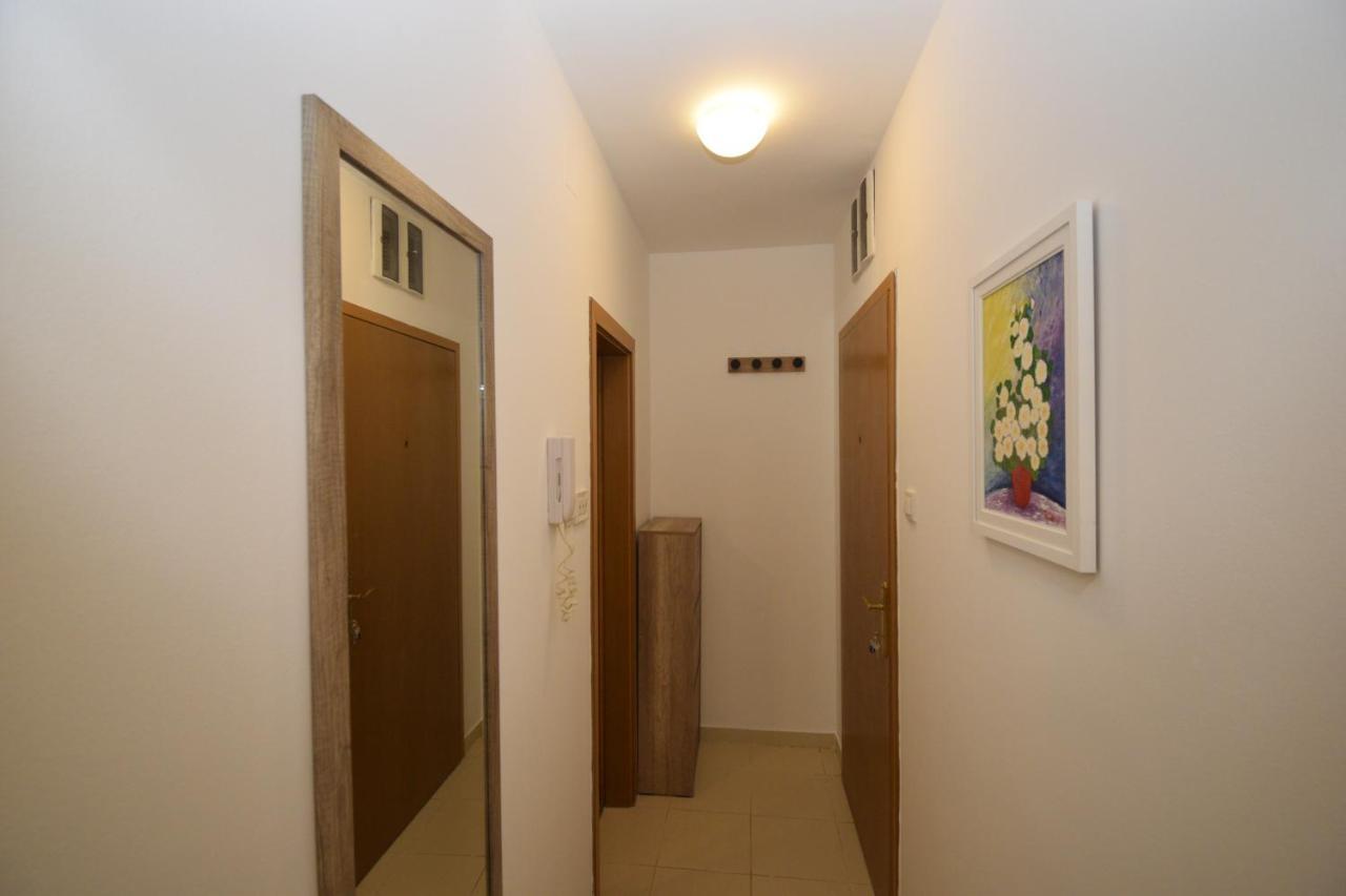 Studio Apartment Art Zone Podgorica Extérieur photo