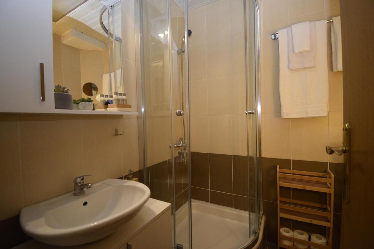 Studio Apartment Art Zone Podgorica Extérieur photo